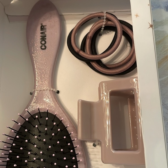 Conair Shine Bright Brush Gift Set - Picture 2 of 6